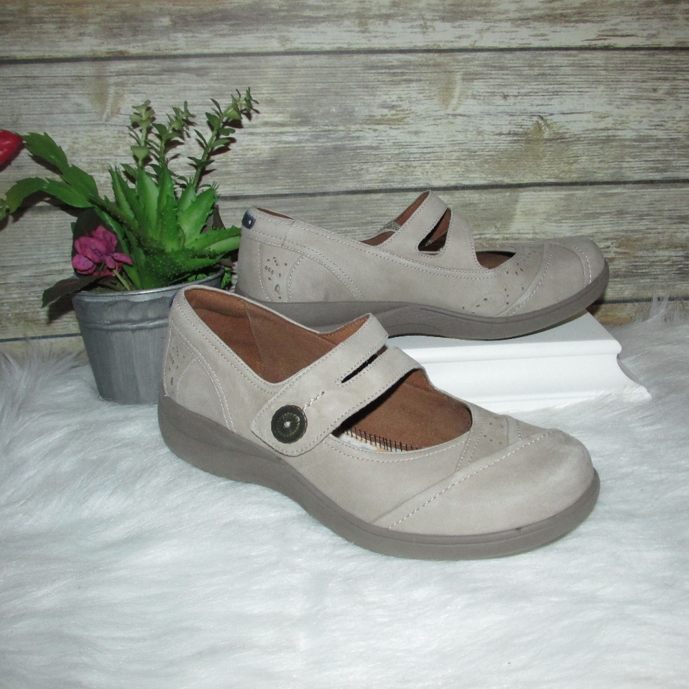 Aravon New Balance RevShow Beige Leather Mary Jane